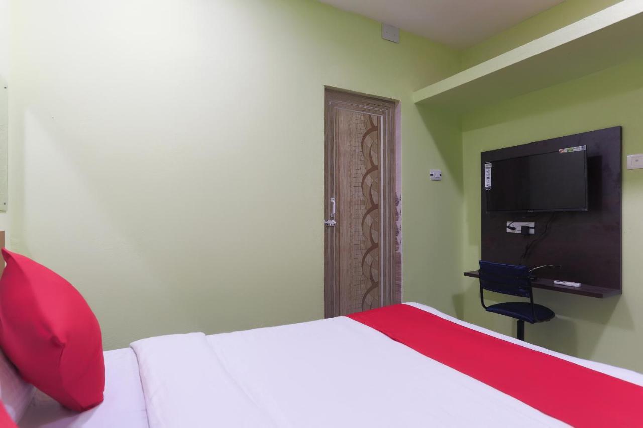 Vaccinated Staff- Oyo 45958 New Castle Inn Bhubaneswar Exterior photo